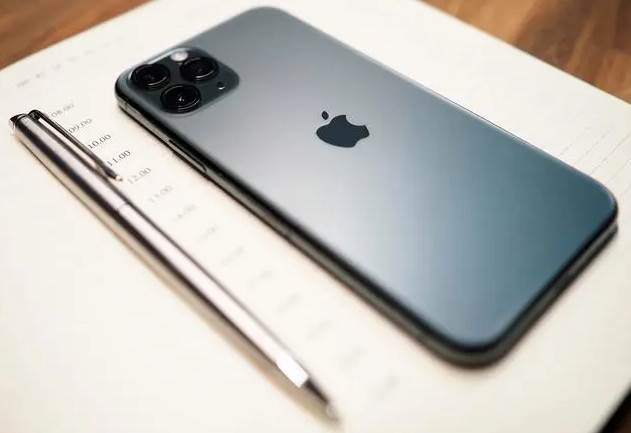 iPhone被爆自动关机怎么回事